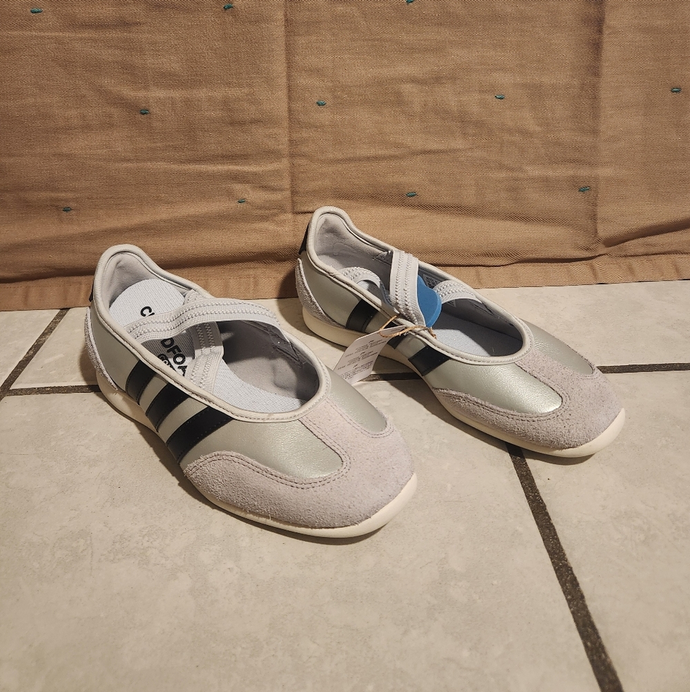 Adidas Barreda Mary Jane Sneaker, 7